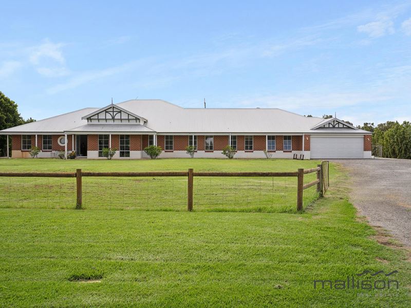 39 Holstein Court, Oakford WA 6121