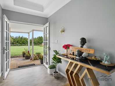39 Holstein Court, Oakford WA 6121