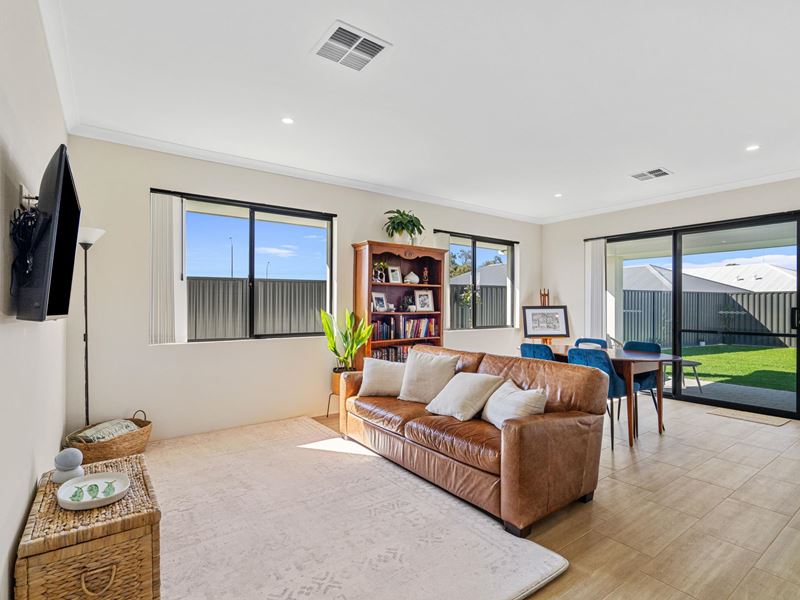 3 Pinarello Street, Madora Bay WA 6210