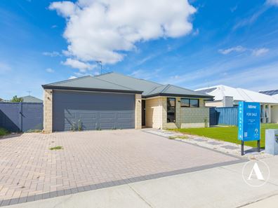 13 Primrose Loop, Byford WA 6122