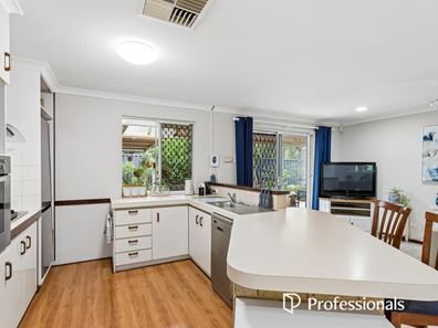 36 Dulverton Close, Stratton WA 6056
