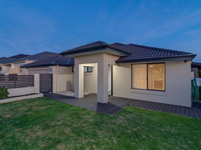 21 Oakbank Crescent, Butler WA 6036