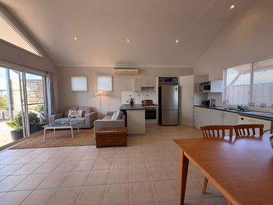 6/4 Seakist Retreat, Kalbarri WA 6536