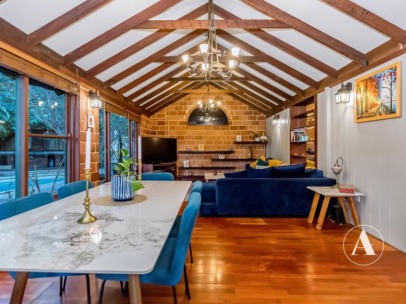 4 Tweed Close, Camillo WA 6111