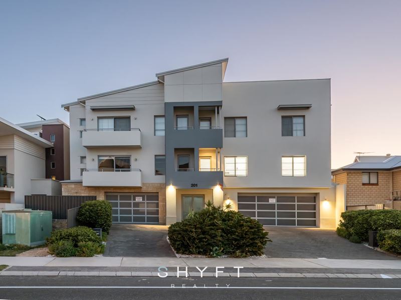 2/201 Anchorage Drive, Mindarie