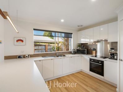 2/79 Norfolk Street, Dunsborough WA 6281