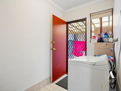 1/27 Luckhurst Drive, Mandurah WA 6210