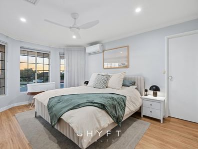 16 Conrad  Way, Currambine WA 6028