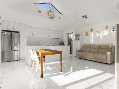 18b Mandalay Place, Craigie WA 6025