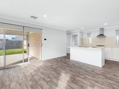 5 Mulligan Road , Yanchep WA 6035