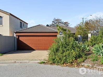 8 Nita Place, Riverton WA 6148