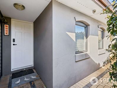 8 Nita Place, Riverton WA 6148