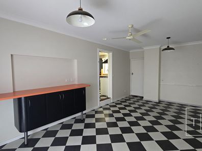 1 Treasure Road, Sinclair WA 6450