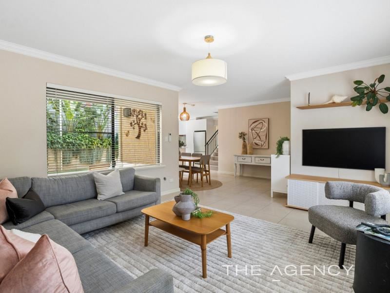 2/16 Kinsella Street, Joondanna WA 6060