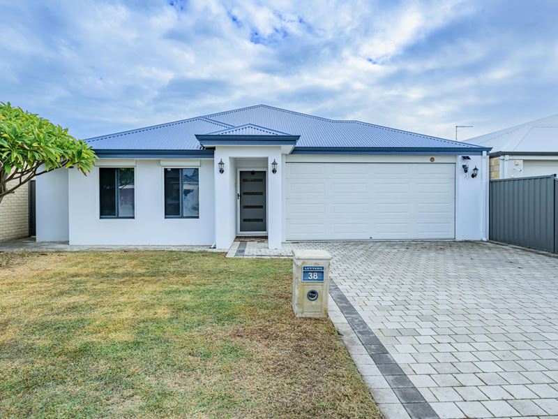 38 Clontarf Terrace, Canning Vale WA 6155