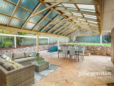 28 Calbourne Way, Kingsley WA 6026