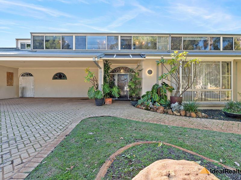 32 Nicholls Crescent, Bull Creek