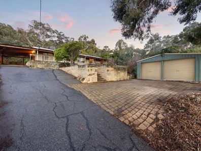 18 Hamersley Street, Kelmscott WA 6111