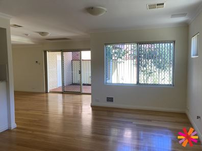 2/194 Surrey Road, Rivervale WA 6103