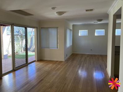 2/194 Surrey Road, Rivervale WA 6103