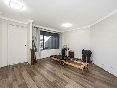 37 Bopeechee Way, Port Kennedy WA 6172