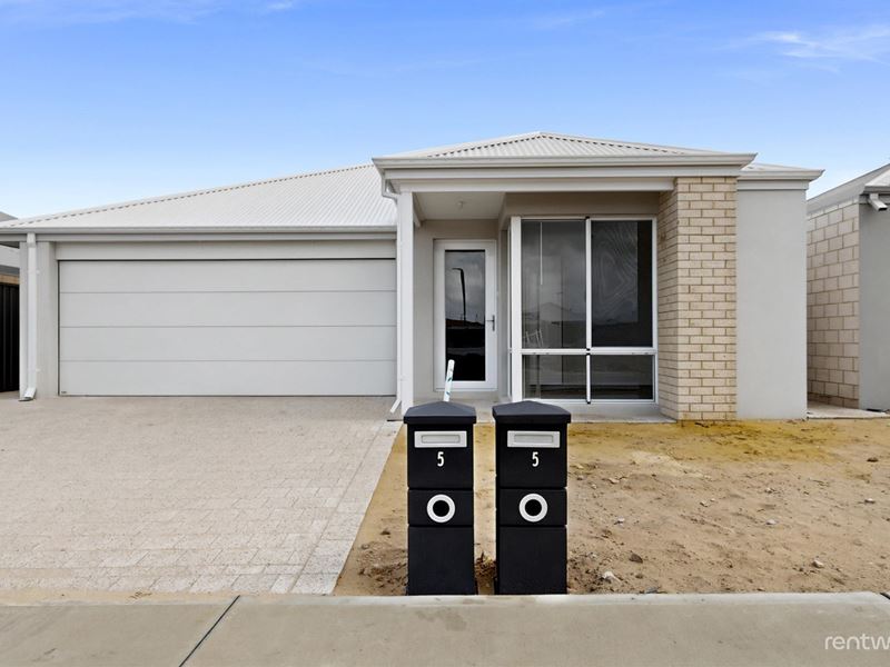 5 Bourke Wy, Eglinton WA 6034