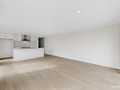 5 Bourke Wy, Eglinton WA 6034