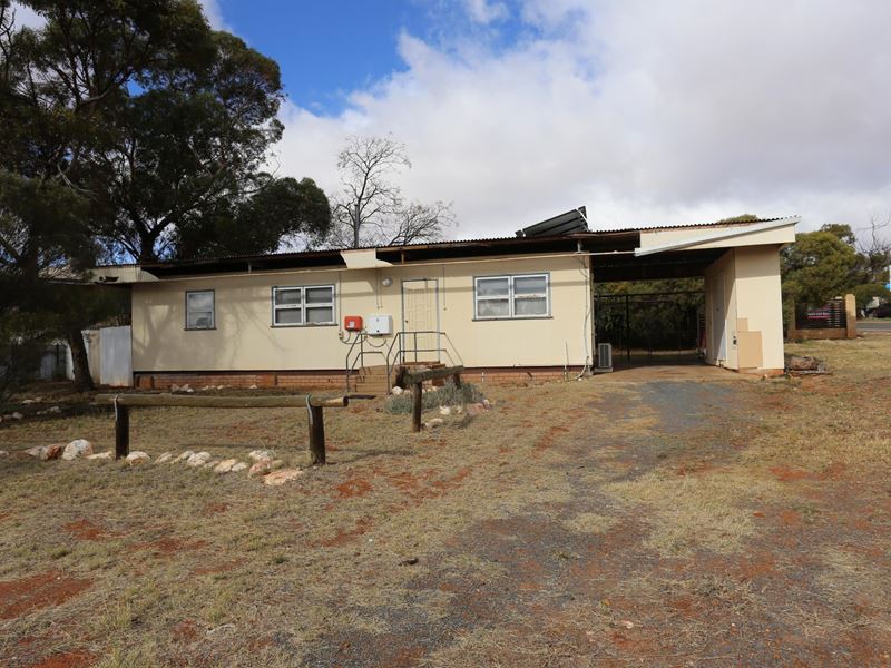 8 New Clayton Street, Kambalda East WA 6442