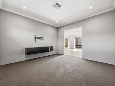 57 Hurlingham Loop, Meadow Springs WA 6210
