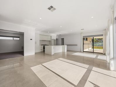 57 Hurlingham Loop, Meadow Springs WA 6210