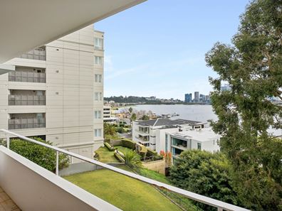 12/8 Darley Street, South Perth WA 6151