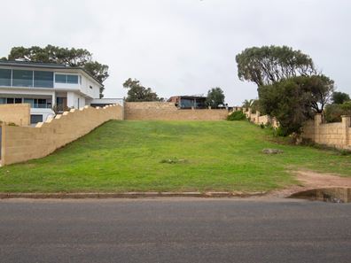 245 Ocean Drive, Port Denison WA 6525