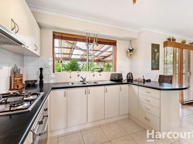 29 Fletcher Way, Mandurah WA 6210