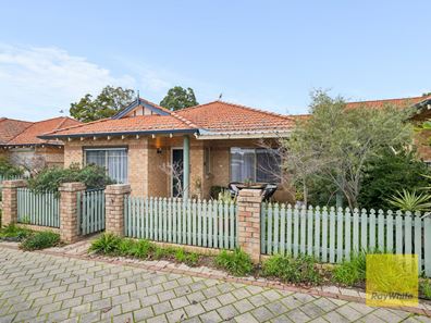 2/18 Canning Road, Kalamunda WA 6076