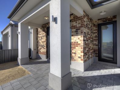 66 Attadale Avenue, Darch WA 6065