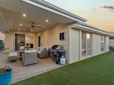 26 Caloria Chase, Caversham WA 6055