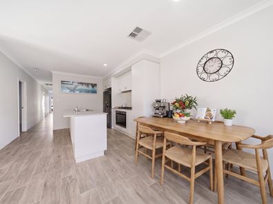 12 Chasewater Street, Aveley WA 6069