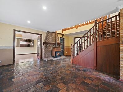 19 James Street, Gosnells WA 6110