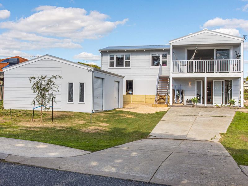 52 Noreena  Avenue, Golden Bay WA 6174