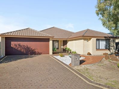 7 Brixton Crescent, Ellenbrook WA 6069