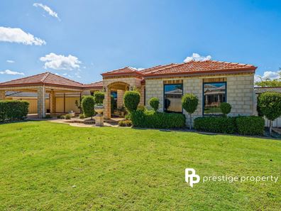 15 Strathalbyn Loop, Carramar WA 6031