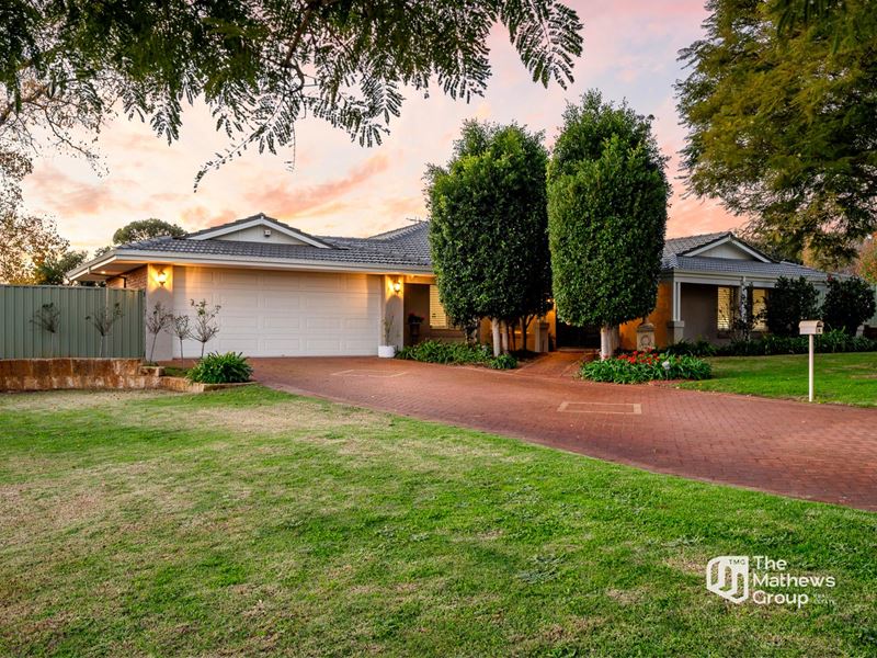 8 Claret Place, Mount Richon WA 6112