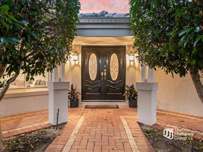8 Claret Place, Mount Richon WA 6112