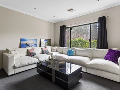 14 Wiltshire Avenue, Jane Brook WA 6056