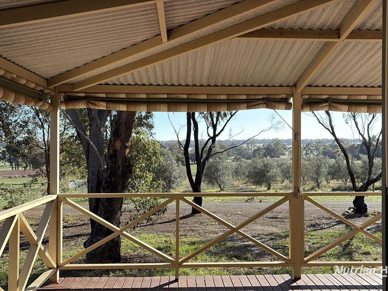 253 Graham Road, Dumberning WA 6312