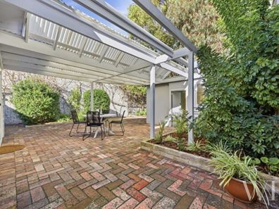 9 Sheedy Street, South Fremantle WA 6162