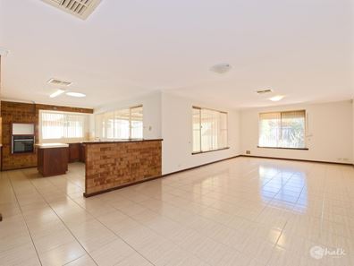 37 Leeuwin Parade, Rockingham WA 6168
