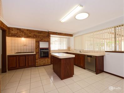 37 Leeuwin Parade, Rockingham WA 6168
