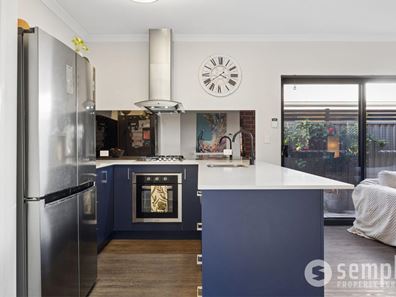 47 Jubilee Avenue, Success WA 6164