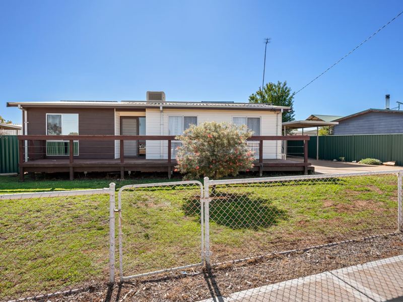 124 Sylvester Street, Coolgardie WA 6429